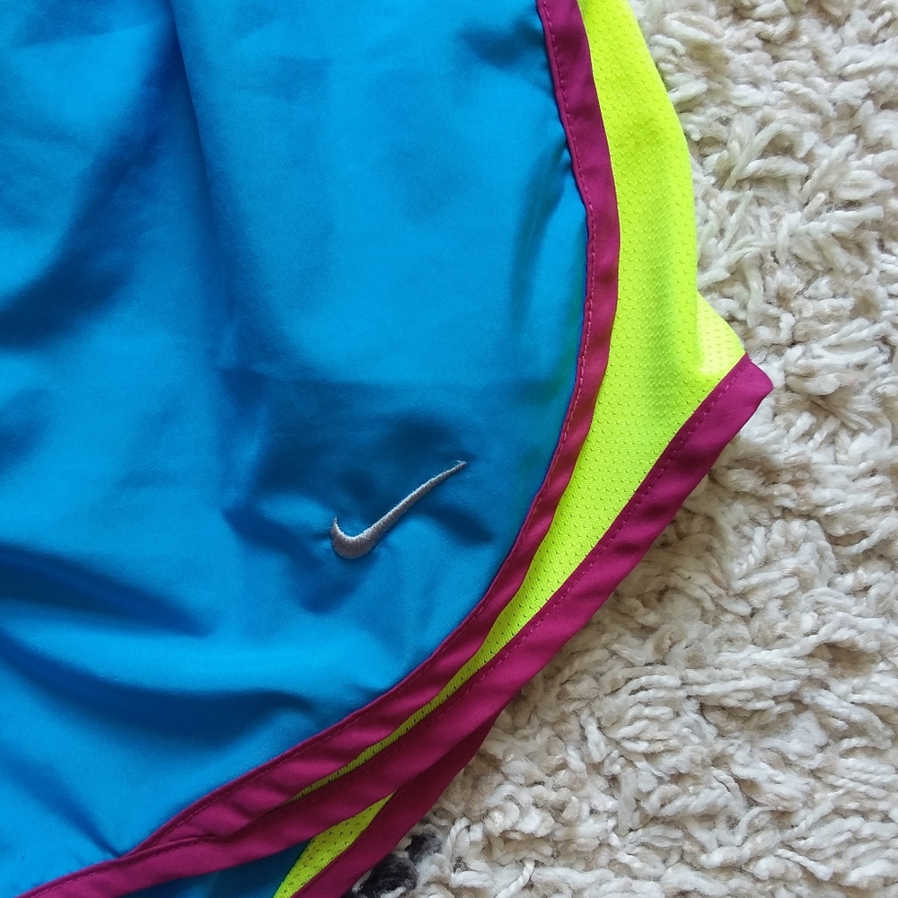 Nike Dri-FIT blue shorts - Picture 4 of 4